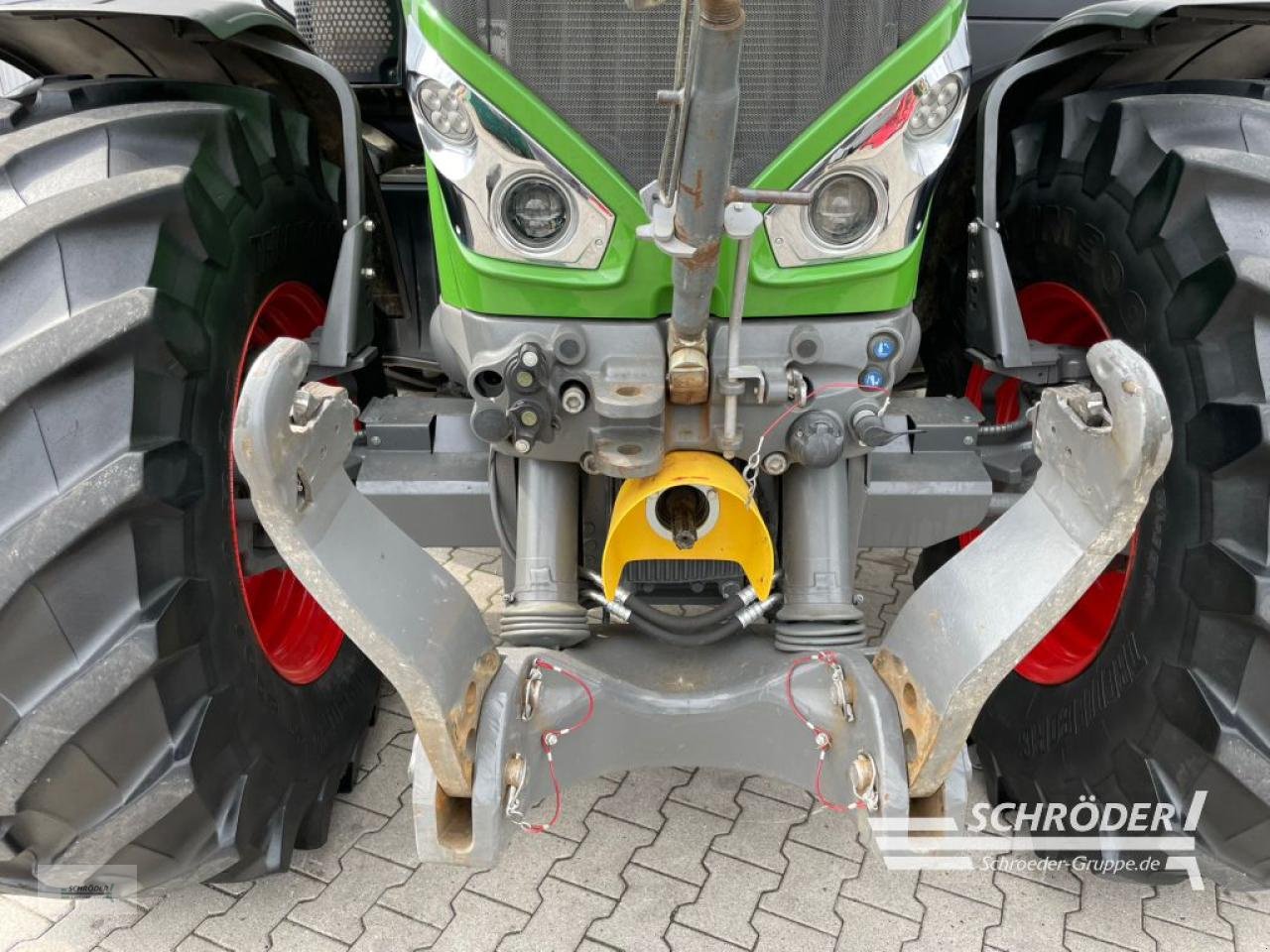 Traktor типа Fendt 828 VARIO S4 PROFI PLUS, Gebrauchtmaschine в Wildeshausen (Фотография 8)