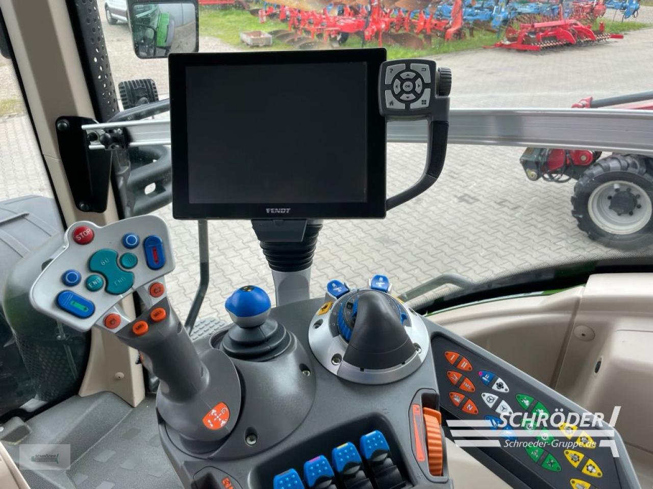 Traktor типа Fendt 828 VARIO S4 PROFI PLUS, Gebrauchtmaschine в Wildeshausen (Фотография 14)