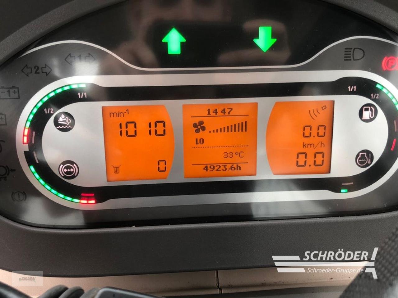 Traktor typu Fendt 828 VARIO S4 PROFI PLUS, Gebrauchtmaschine v Ahlerstedt (Obrázek 17)