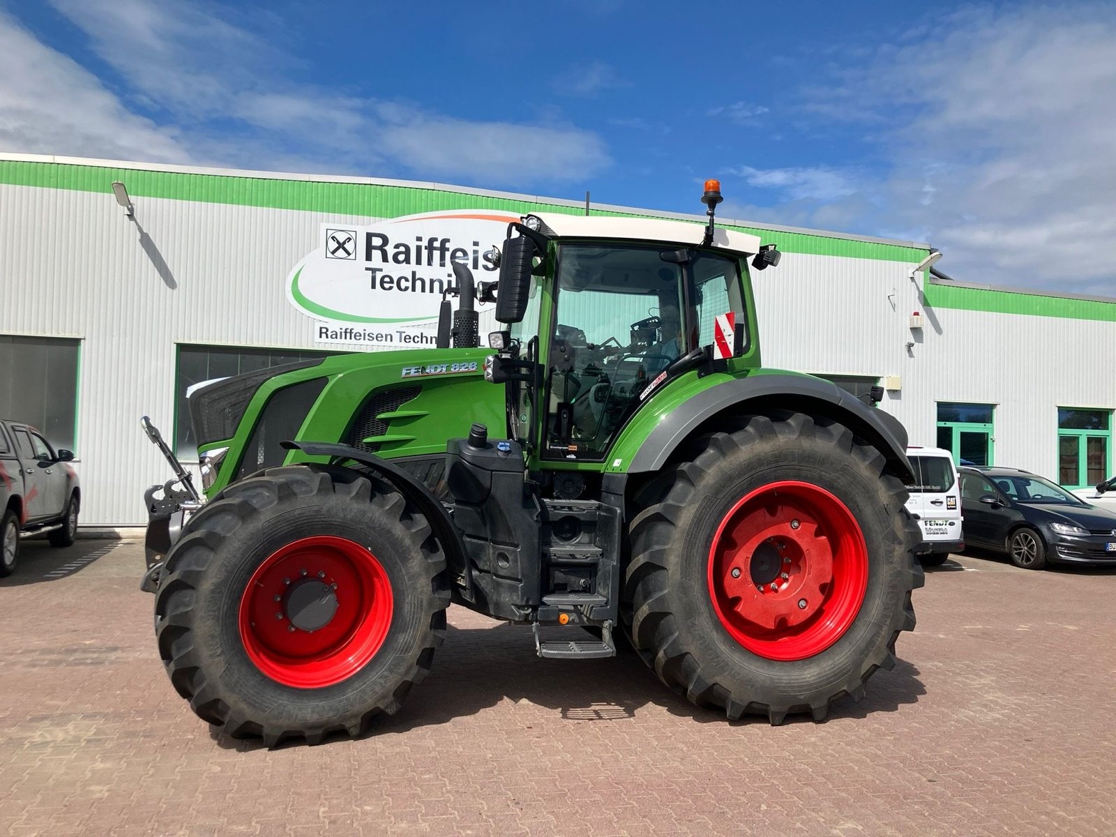Traktor del tipo Fendt 828 Vario S4 Profi Plus, Gebrauchtmaschine en Goldberg (Imagen 1)
