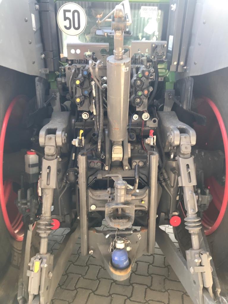 Traktor des Typs Fendt 828 Vario S4 Profi, Gebrauchtmaschine in Gadenstedt (Bild 4)