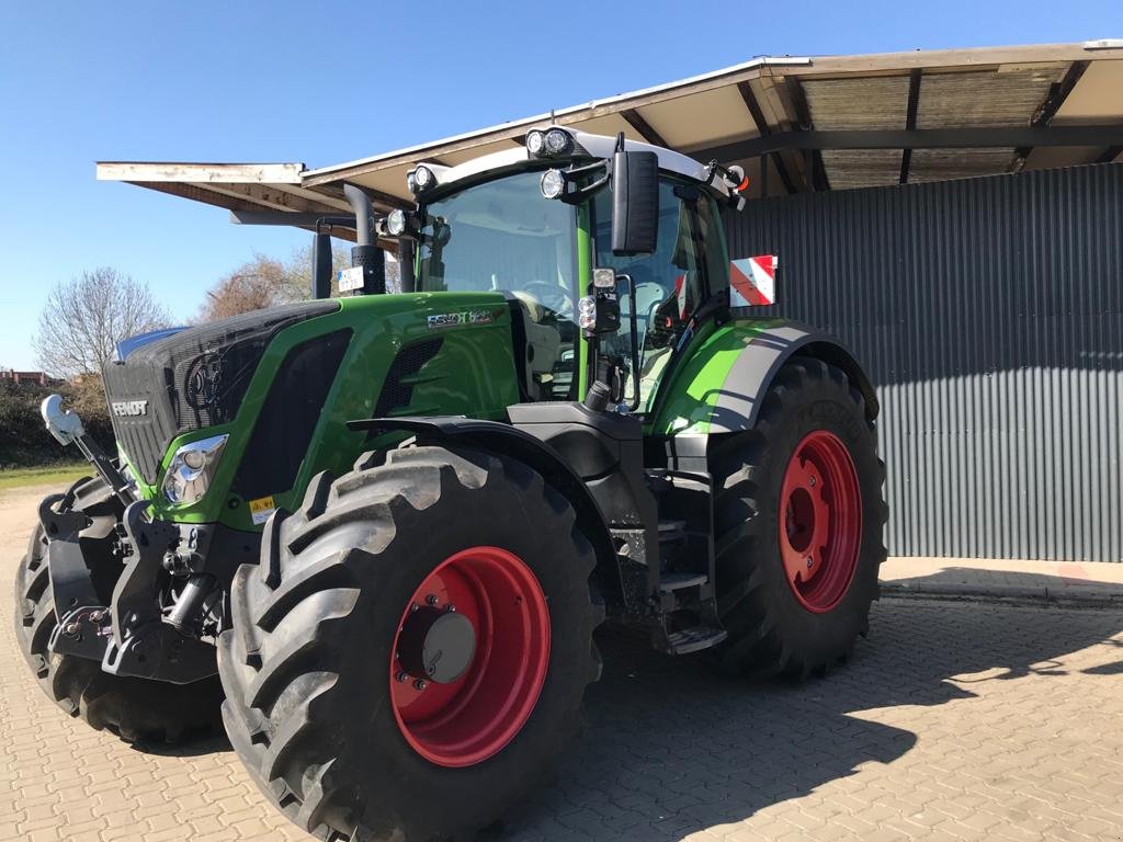 Traktor des Typs Fendt 828 Vario S4 Profi, Gebrauchtmaschine in Gadenstedt (Bild 1)