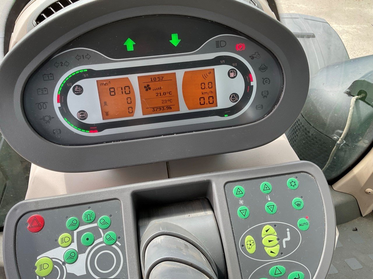 Traktor des Typs Fendt 828 Vario S4 ProfiPlus, Gebrauchtmaschine in Gnutz (Bild 6)