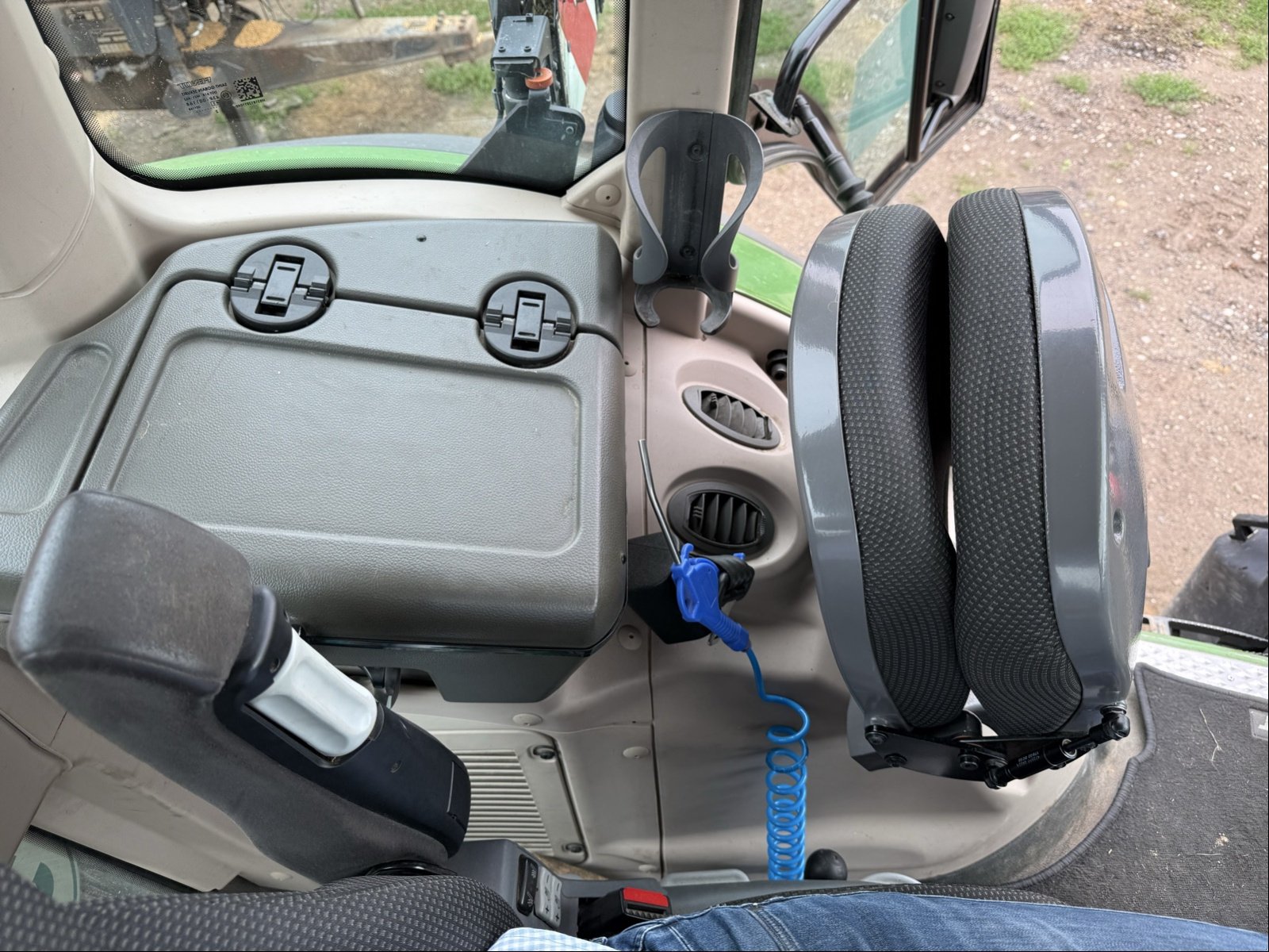 Traktor des Typs Fendt 828 Vario S4 ProfiPlus, Gebrauchtmaschine in Bützow (Bild 4)