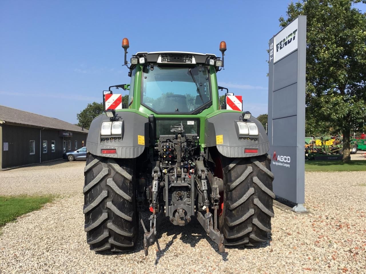 Traktor des Typs Fendt 828 VARIO S4, Gebrauchtmaschine in Grindsted (Bild 2)