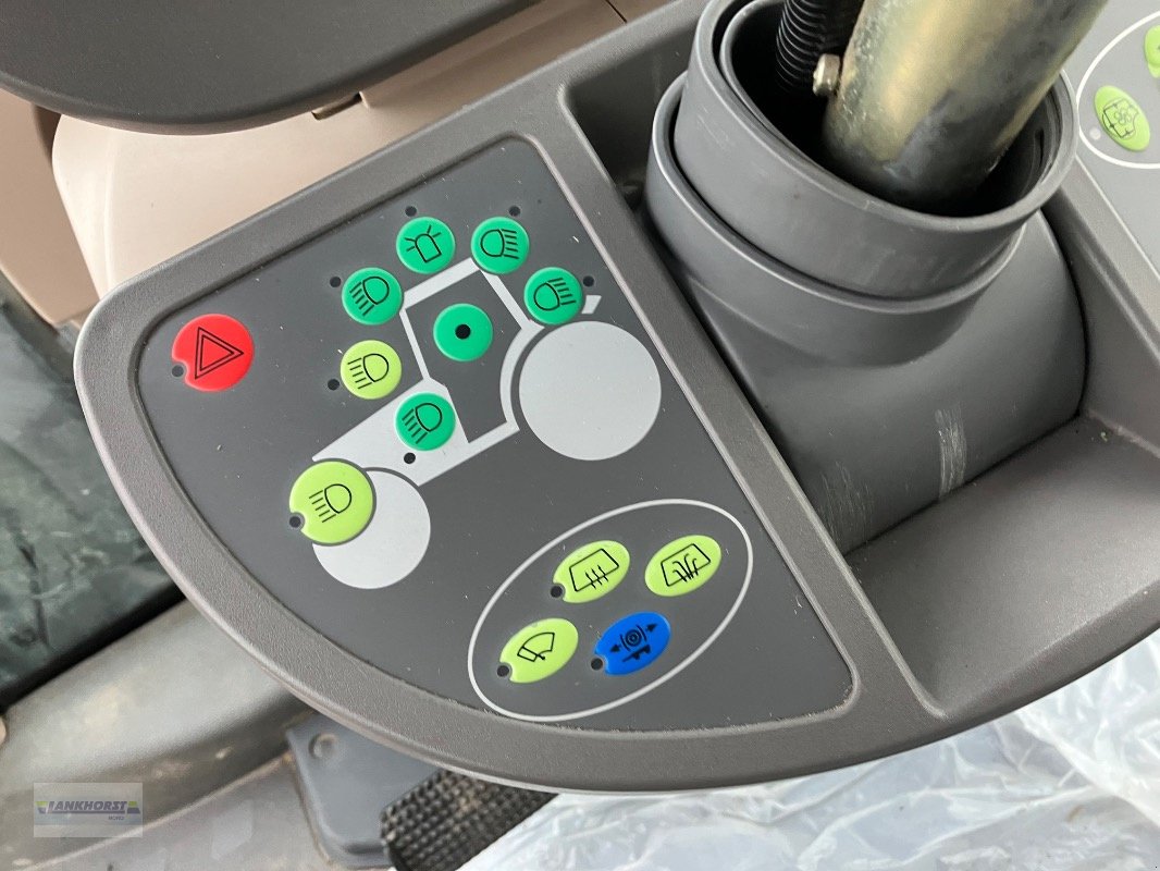 Traktor des Typs Fendt 828 VARIO S4, Gebrauchtmaschine in Aurich (Bild 25)