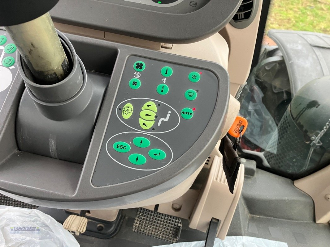 Traktor des Typs Fendt 828 VARIO S4, Gebrauchtmaschine in Aurich (Bild 26)