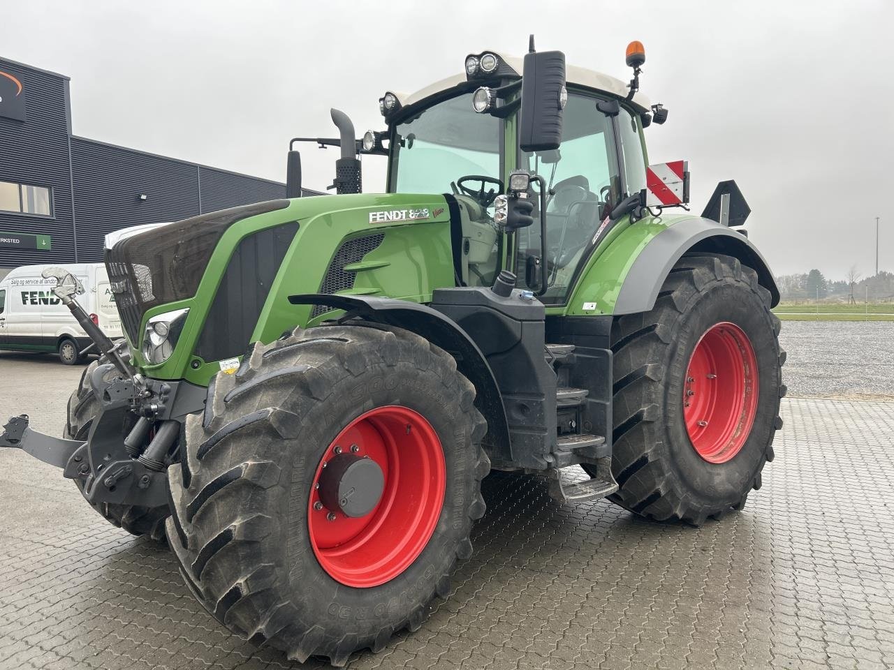 Traktor of the type Fendt 828 VARIO S4, Gebrauchtmaschine in Randers SV (Picture 2)