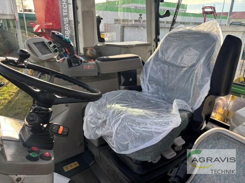 Traktor Türe ait Fendt 828 VARIO S4, Gebrauchtmaschine içinde Barsinghausen-Göxe (resim 20)