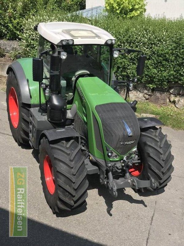 Traktor des Typs Fendt 828 Vario S4, Gebrauchtmaschine in Waldshut-Tiengen (Bild 2)