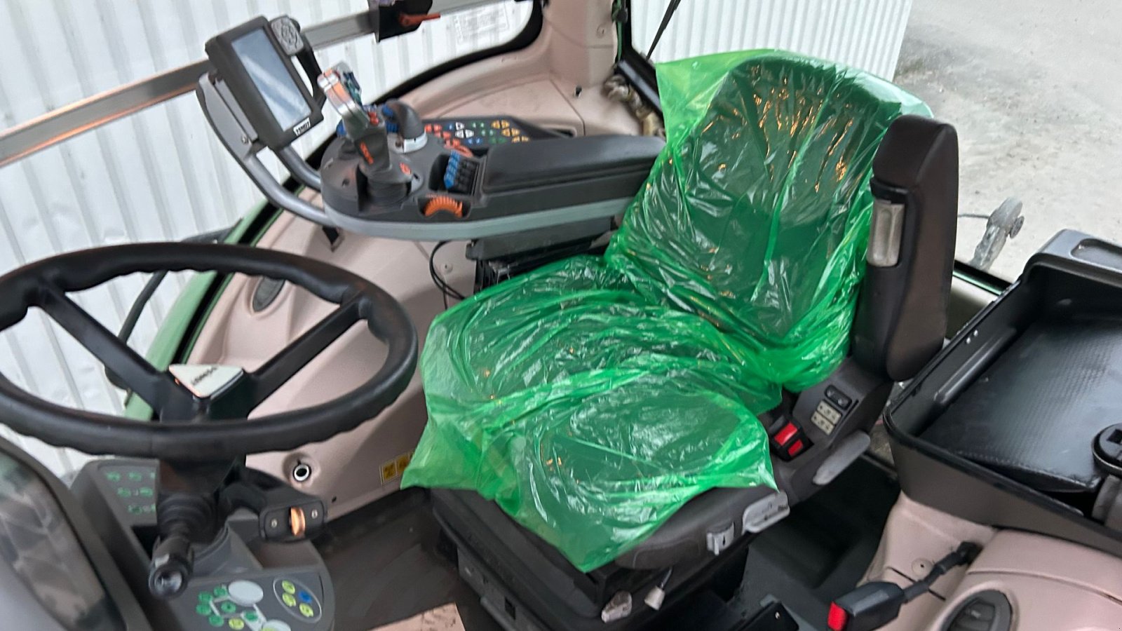 Traktor typu Fendt 828 Vario SCR Profi Med luft, Gebrauchtmaschine w Rødekro (Zdjęcie 13)