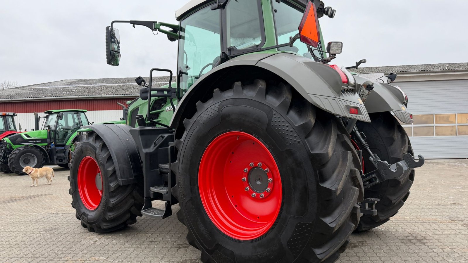 Traktor van het type Fendt 828 Vario SCR Profi Plus  MED NÆSTEN NYE DÆK!, Gebrauchtmaschine in Nørager (Foto 7)