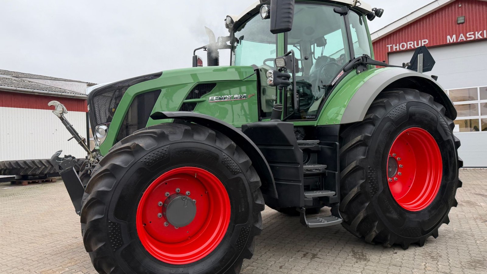 Traktor van het type Fendt 828 Vario SCR Profi Plus  MED NÆSTEN NYE DÆK!, Gebrauchtmaschine in Nørager (Foto 2)