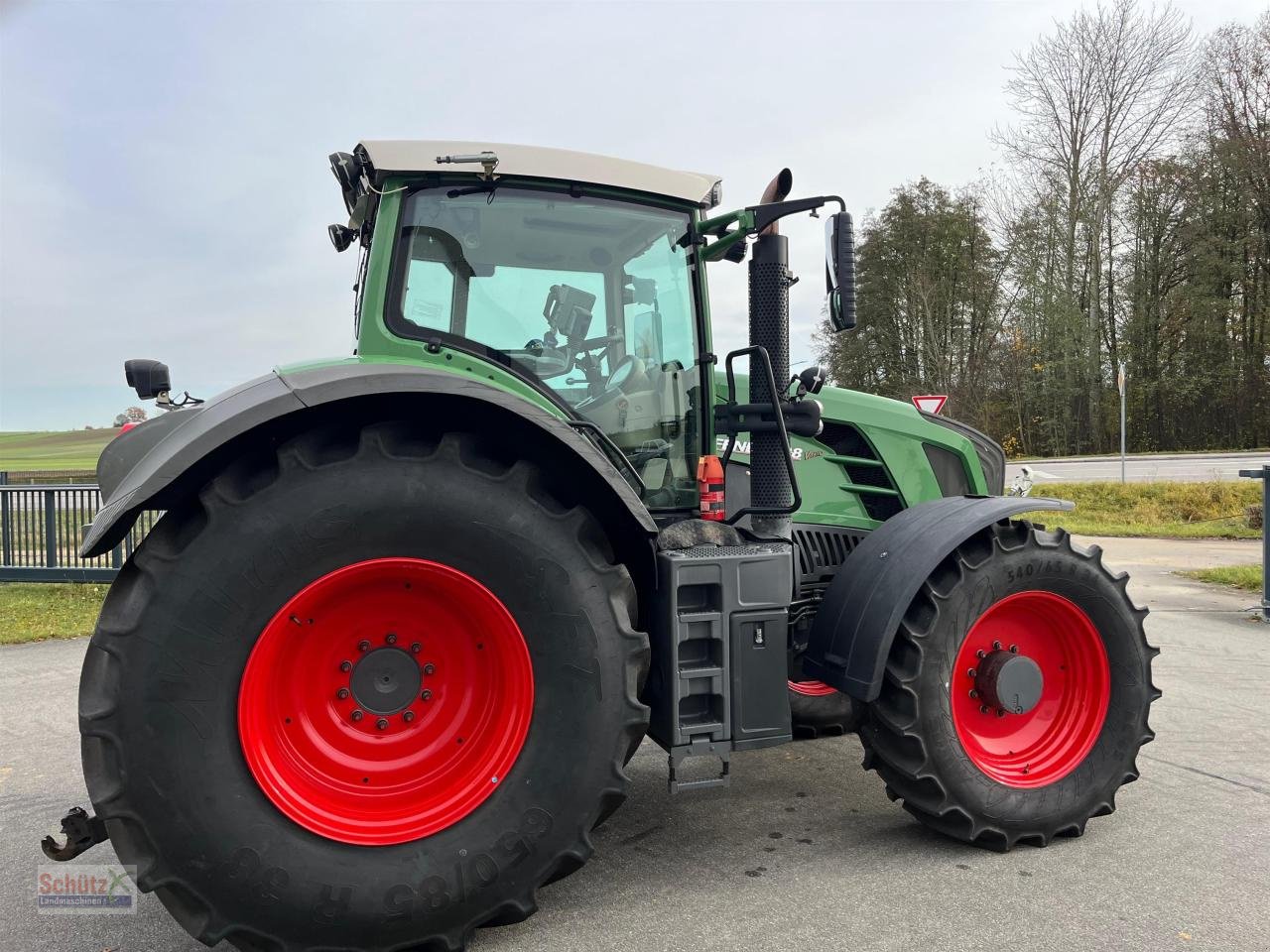 Traktor tipa Fendt 828 Vario SCR Profi Plus, RTK, FZW, Bereifung NEU, front PTO, Gebrauchtmaschine u Schierling (Slika 8)