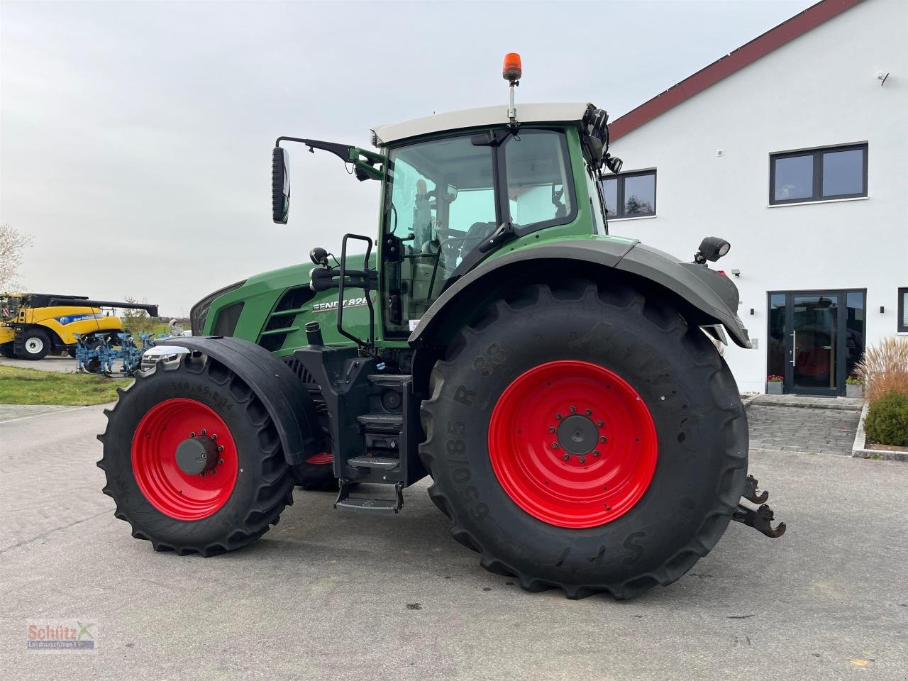 Traktor типа Fendt 828 Vario SCR Profi Plus, RTK, FZW, FRONT PTO, Gebrauchtmaschine в Schierling (Фотография 12)