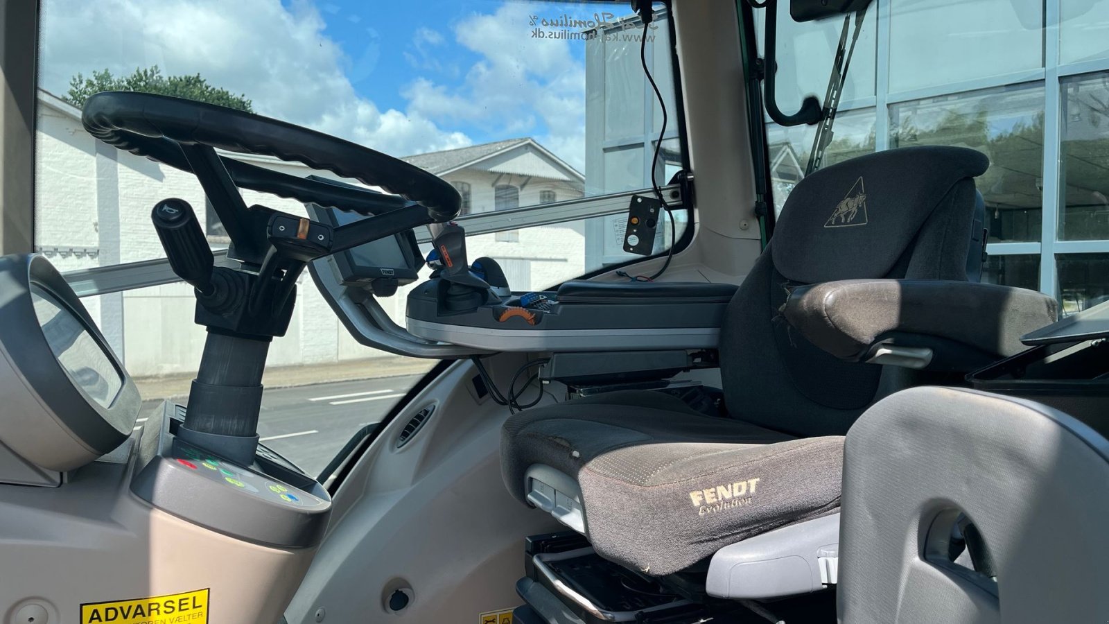 Traktor of the type Fendt 828 Vario SCR Profi Plus, Gebrauchtmaschine in Rødekro (Picture 5)