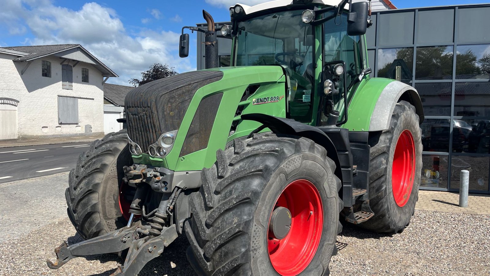 Traktor of the type Fendt 828 Vario SCR Profi Plus, Gebrauchtmaschine in Rødekro (Picture 2)