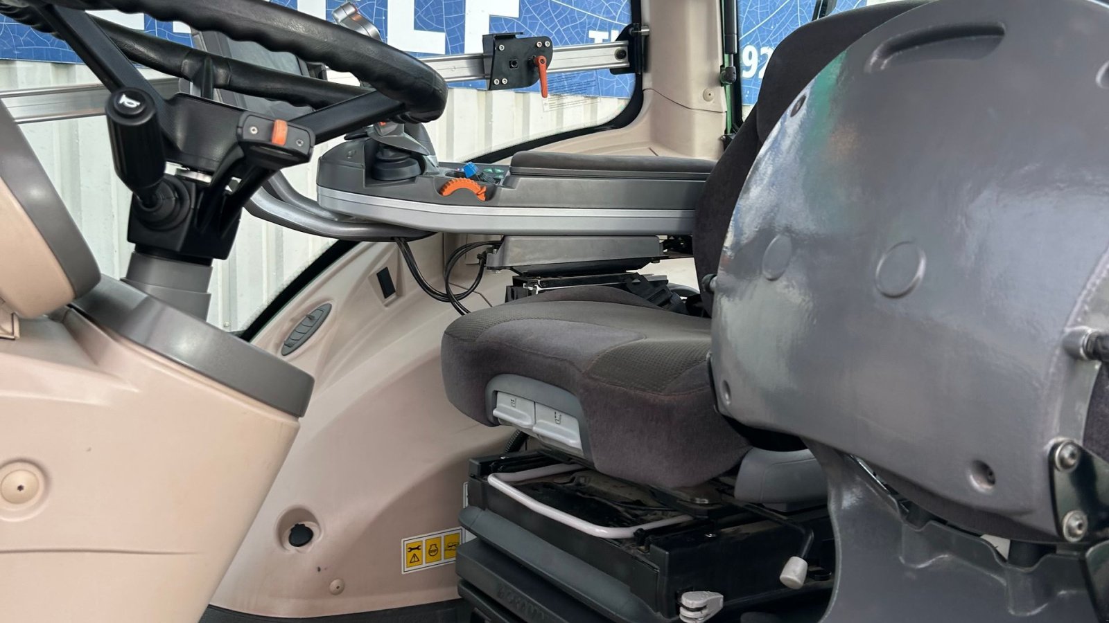 Traktor типа Fendt 828 Vario SCR Profi Plus, Gebrauchtmaschine в Rødekro (Фотография 12)