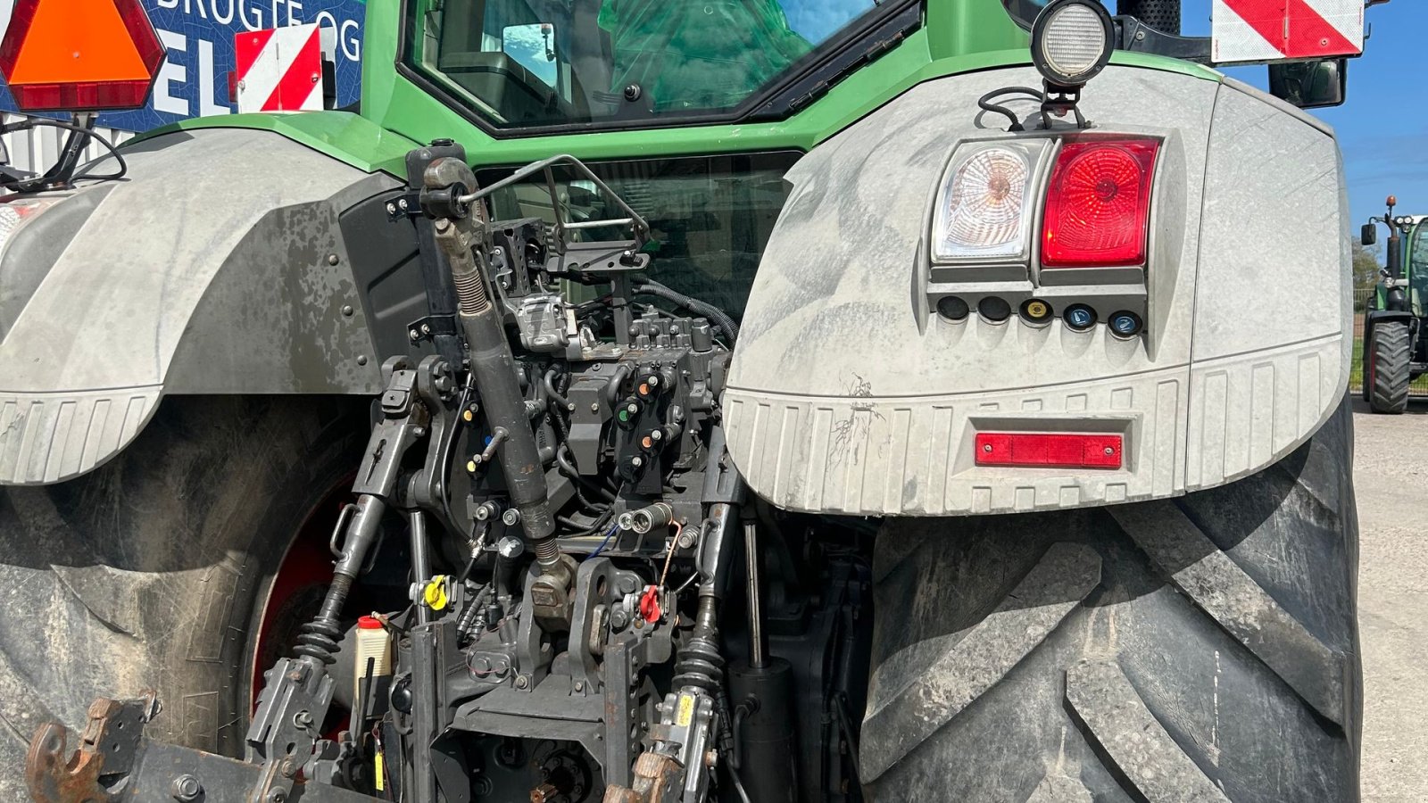 Traktor of the type Fendt 828 Vario SCR Profi Plus, Gebrauchtmaschine in Rødekro (Picture 9)