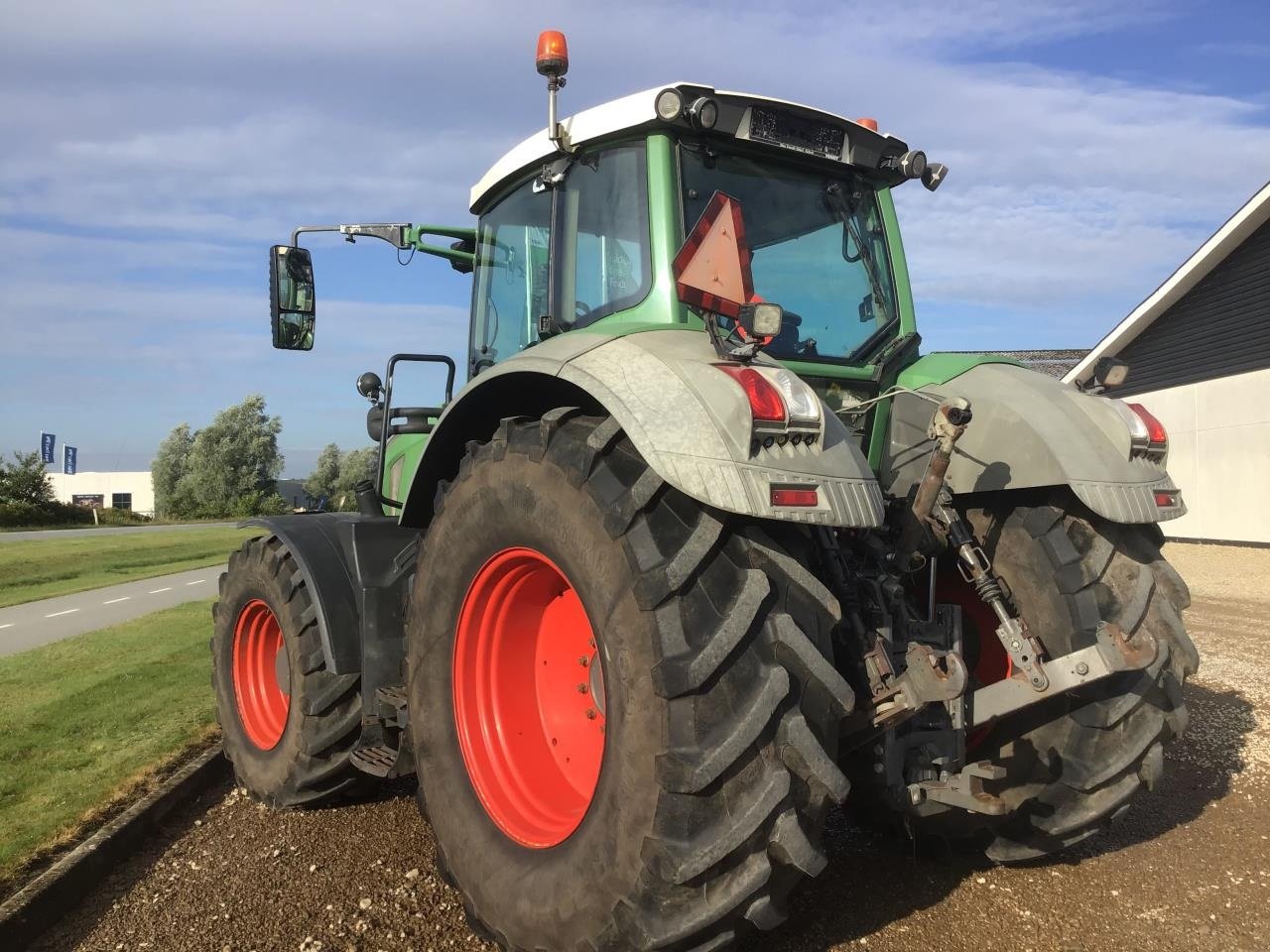 Traktor of the type Fendt 828 VARIO SCR, Gebrauchtmaschine in Holstebro (Picture 3)