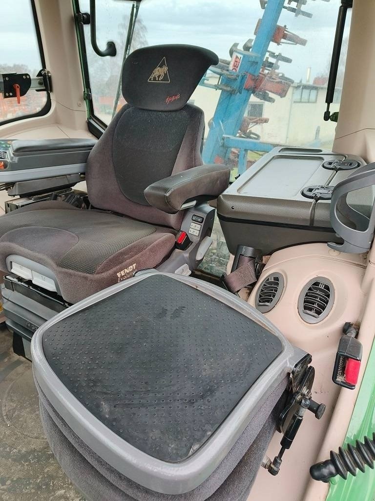Traktor tipa Fendt 828 Vario, Gebrauchtmaschine u Mern (Slika 9)