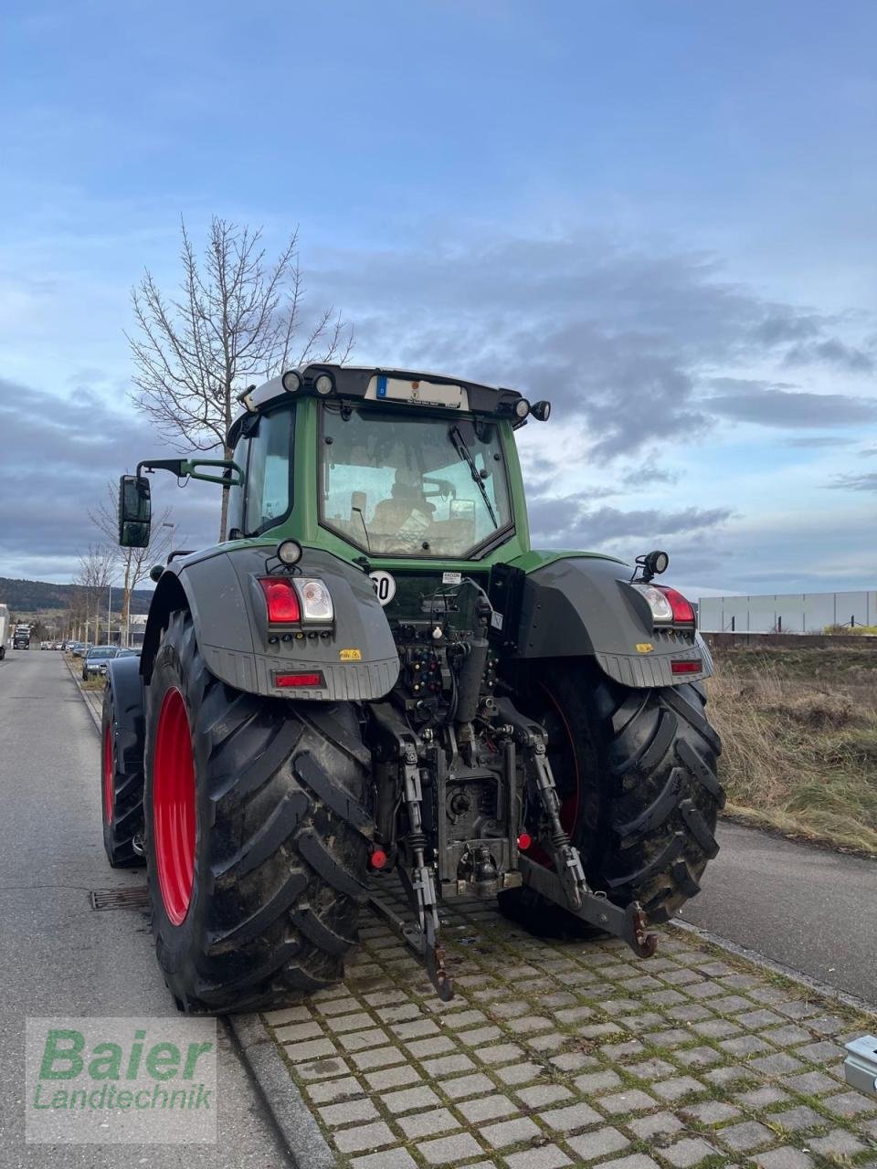 Traktor van het type Fendt 828 Vario, Gebrauchtmaschine in OBERNDORF-HOCHMOESSINGEN (Foto 4)