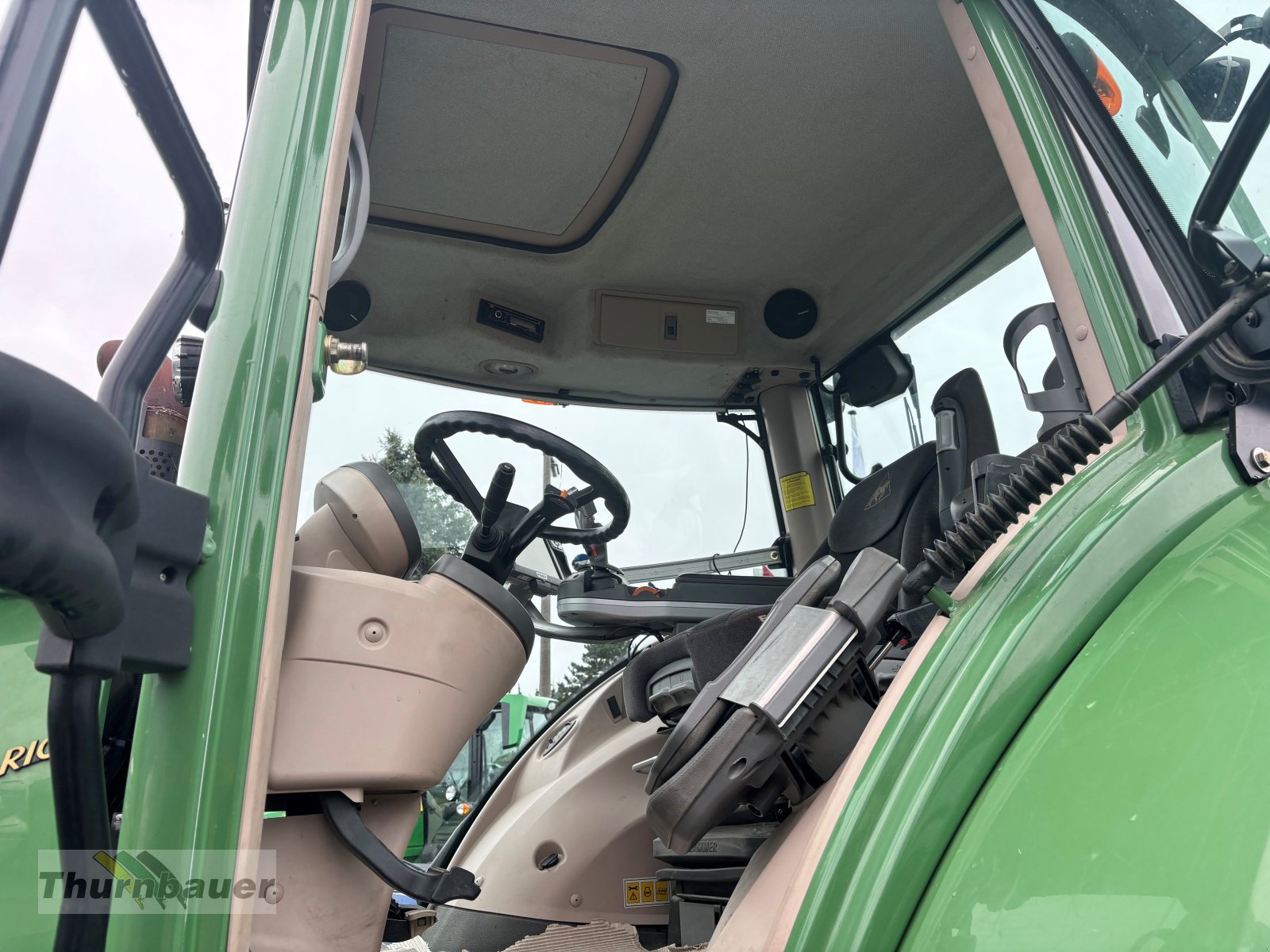 Traktor des Typs Fendt 828 Vario, Gebrauchtmaschine in Cham (Bild 8)