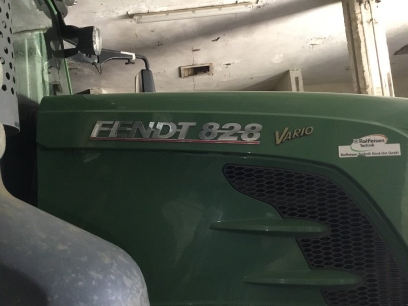 Traktor του τύπου Fendt 828 Vario, Gebrauchtmaschine σε Neubrandenburg (Φωτογραφία 7)