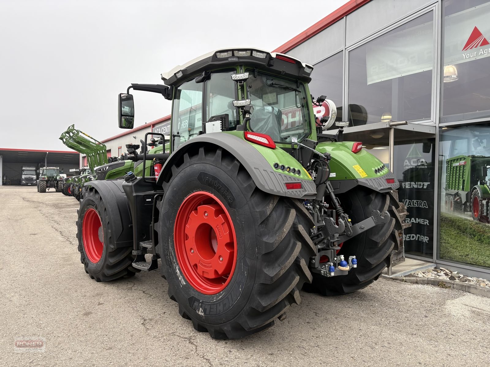 Traktor типа Fendt 832 Vario Gen5, Gebrauchtmaschine в Wieselburg Land (Фотография 4)