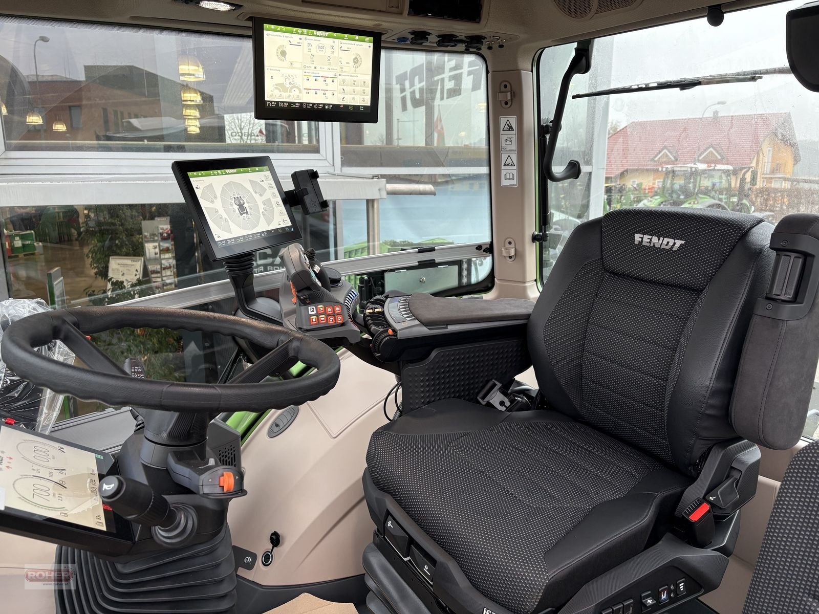 Traktor типа Fendt 832 Vario Gen5, Gebrauchtmaschine в Wieselburg Land (Фотография 9)