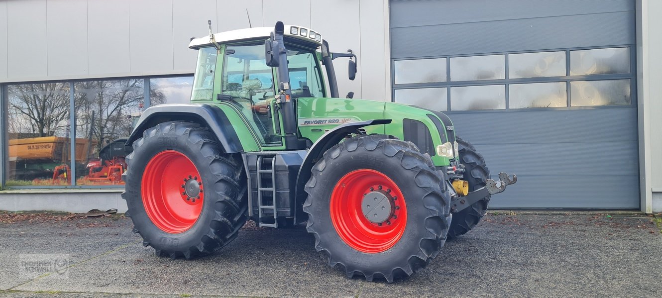 Traktor типа Fendt 920 Vario RüFa + FZ, Gebrauchtmaschine в Crombach/St.Vith (Фотография 1)
