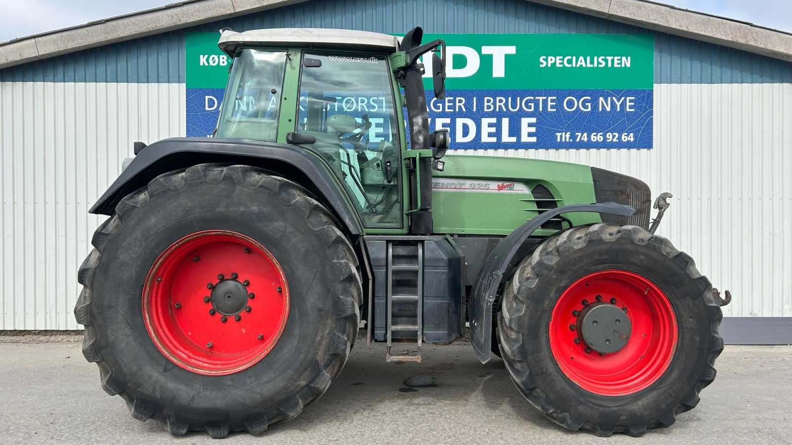 Traktor of the type Fendt 926 Vario TMS Med Front PTO, Gebrauchtmaschine in Rødekro (Picture 4)