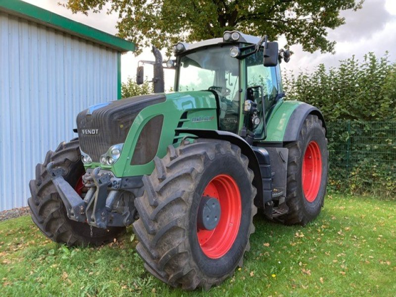 Traktor des Typs Fendt 927 COM3, Gebrauchtmaschine in Gnutz (Bild 2)