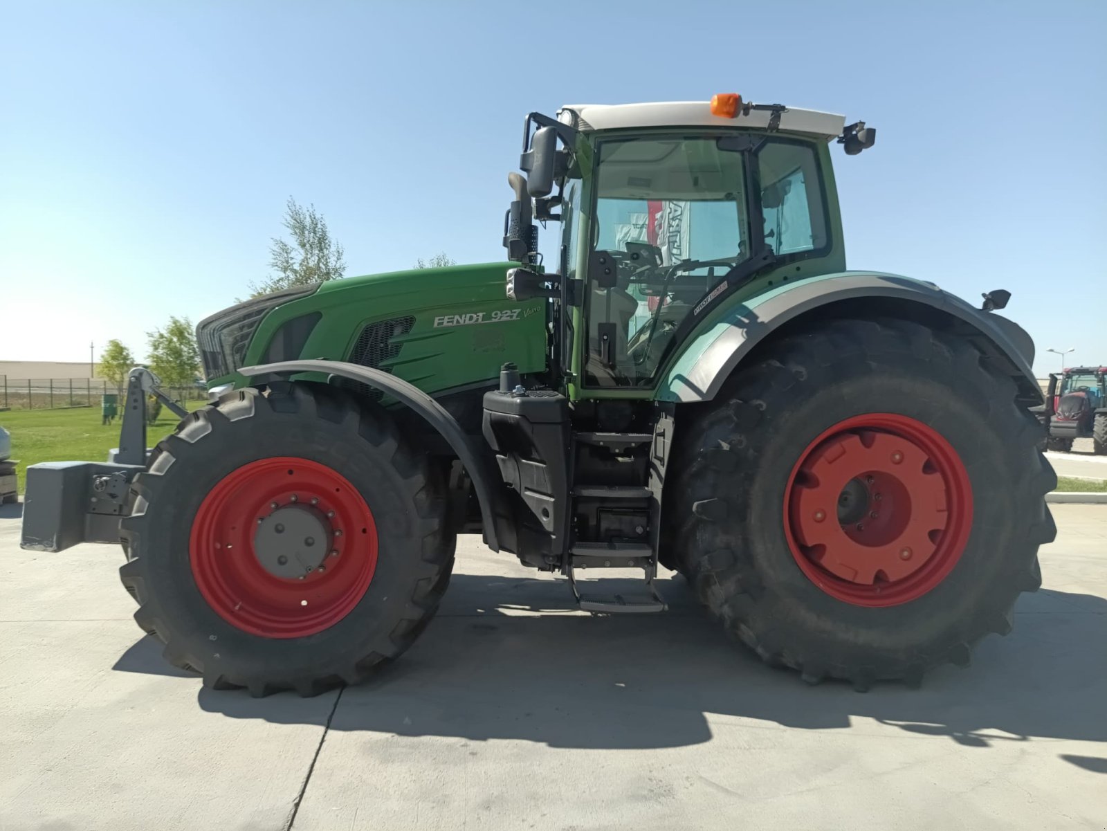 Traktor of the type Fendt 927 Vario S4 Profi plus, Gebrauchtmaschine in Orţişoara (Picture 5)