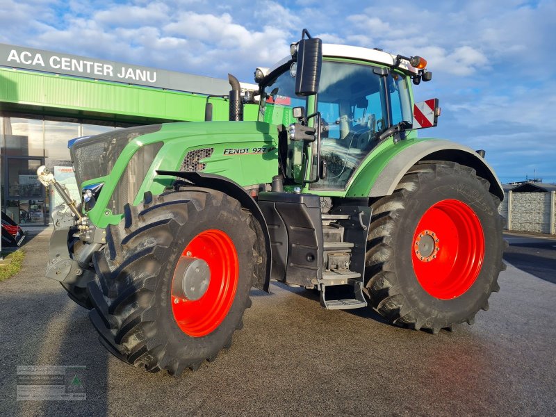 Traktor a típus Fendt 927 Vario, Gebrauchtmaschine ekkor: Gerasdorf