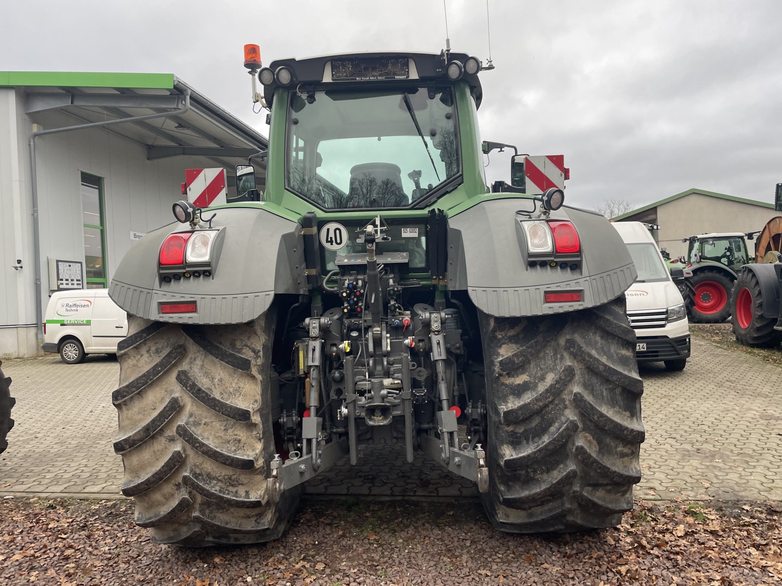 Traktor des Typs Fendt 927 Vario, Gebrauchtmaschine in Voitze (Bild 4)