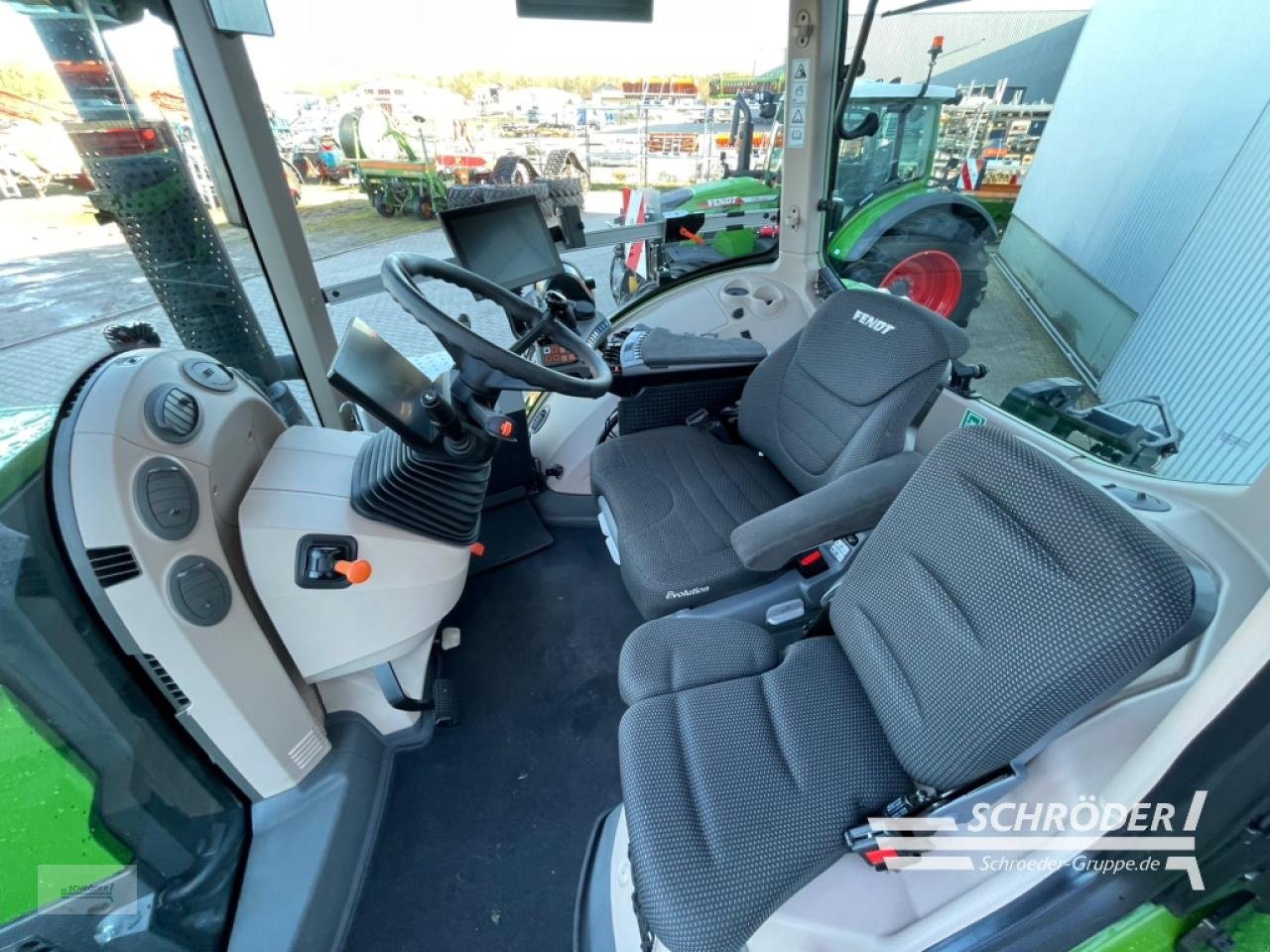 Traktor типа Fendt 930 GEN7 PROFI PLUS, Gebrauchtmaschine в Langförden (Фотография 5)