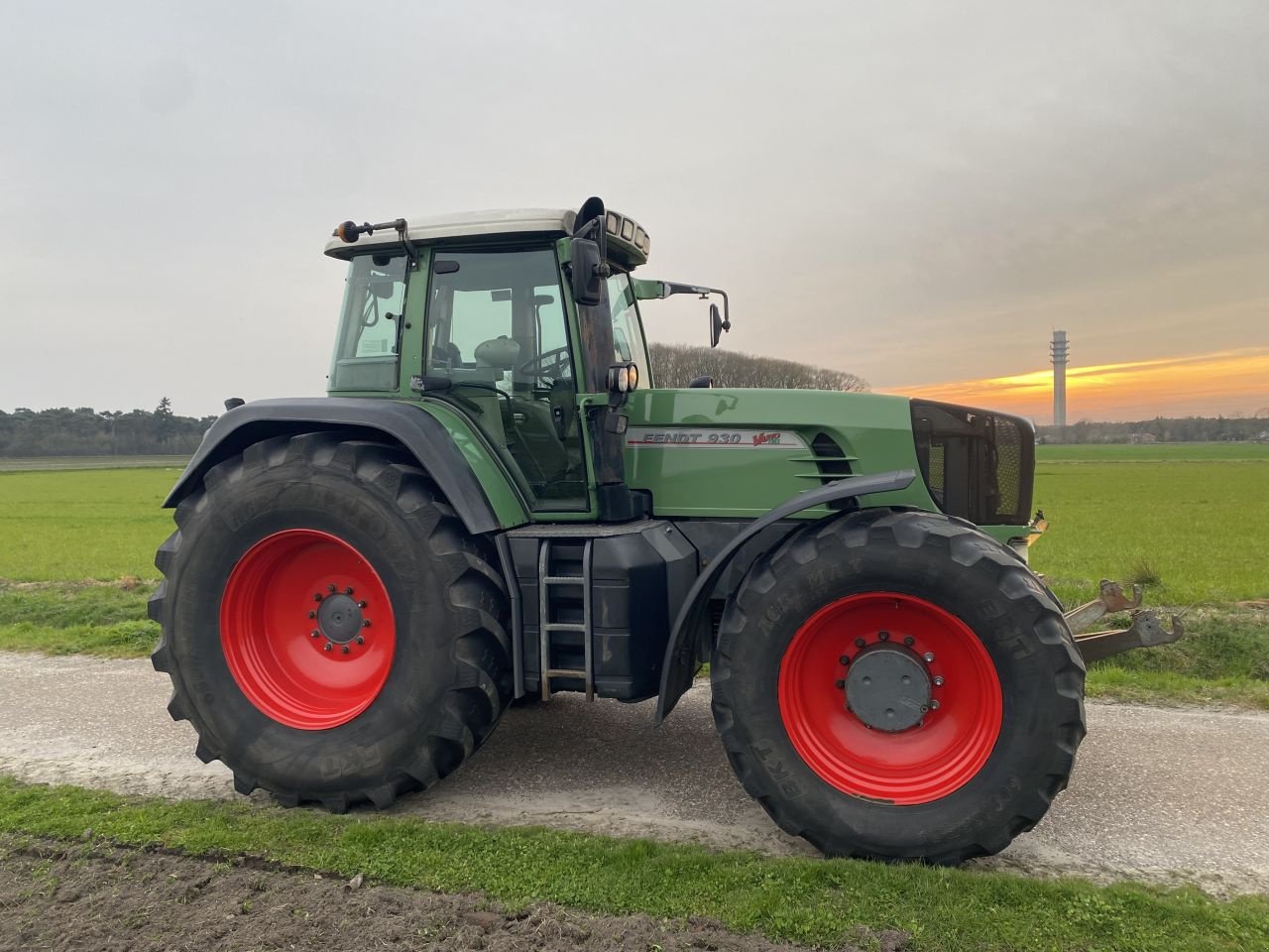 Traktor del tipo Fendt 930, Gebrauchtmaschine In De Mortel (Immagine 1)