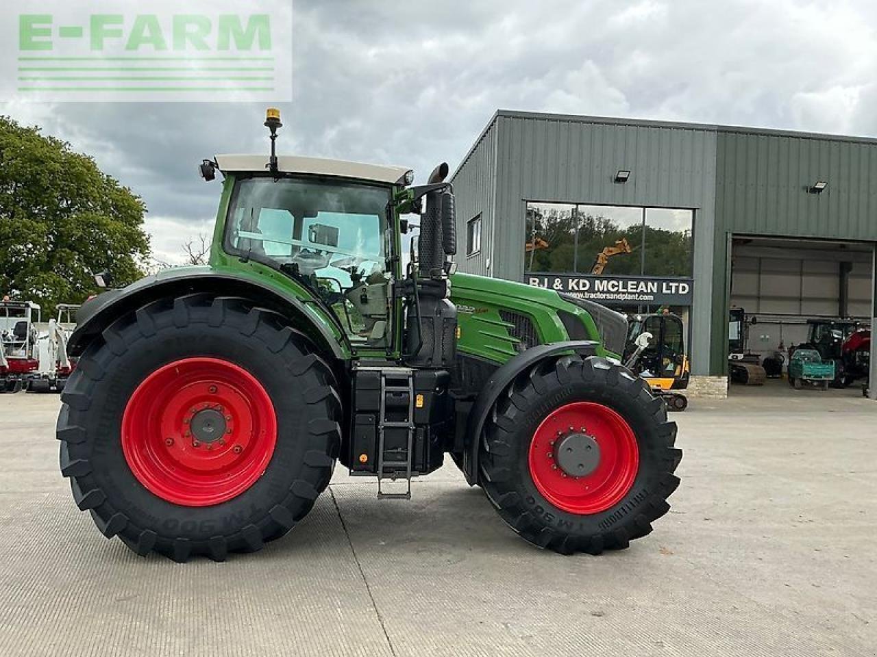 Traktor of the type Fendt 933 profi plus tractor (st26635), Gebrauchtmaschine in SHAFTESBURY (Picture 1)