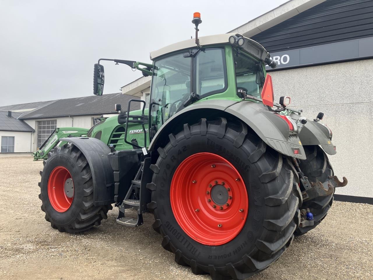 Traktor of the type Fendt 933 SCR PROFI PLUS, Gebrauchtmaschine in Holstebro (Picture 6)