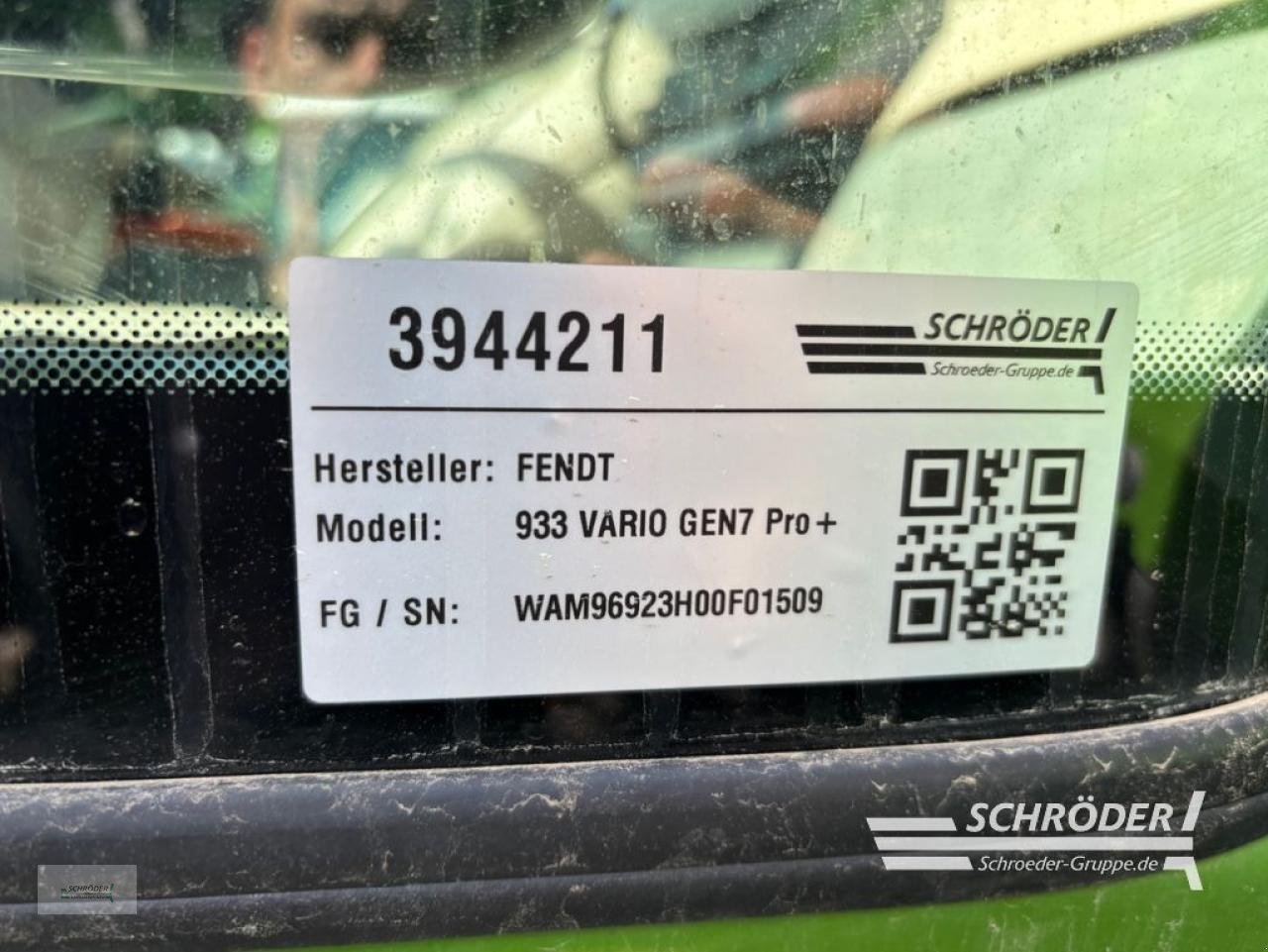 Traktor типа Fendt 933 VARIO GEN7 PROFI PLUS, Gebrauchtmaschine в Lastrup (Фотография 4)