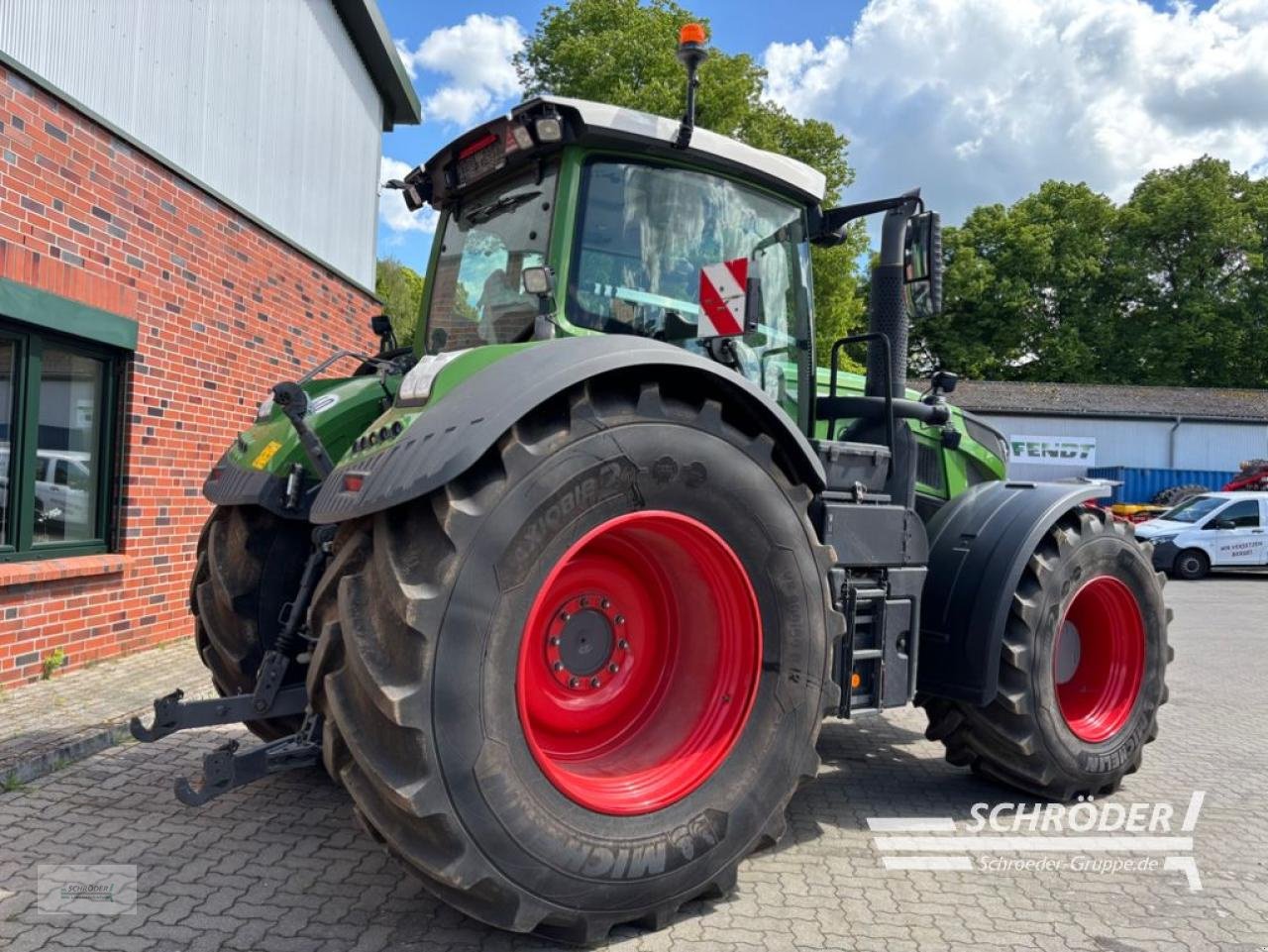 Traktor типа Fendt 933 VARIO GEN7 PROFI PLUS, Gebrauchtmaschine в Lastrup (Фотография 7)