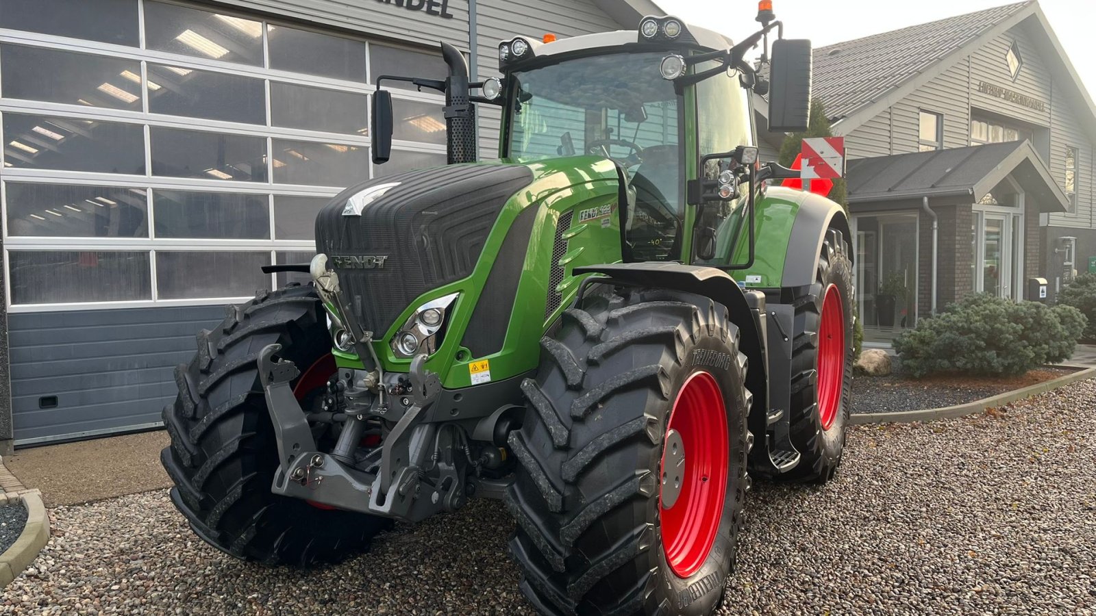 Traktor du type Fendt 933 Vario Profi Plus S4 med frontlift, Gebrauchtmaschine en Lintrup (Photo 13)
