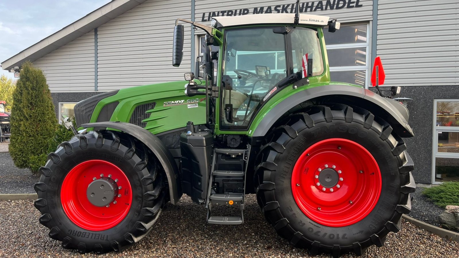 Traktor du type Fendt 933 Vario Profi Plus S4 med frontlift, Gebrauchtmaschine en Lintrup (Photo 15)