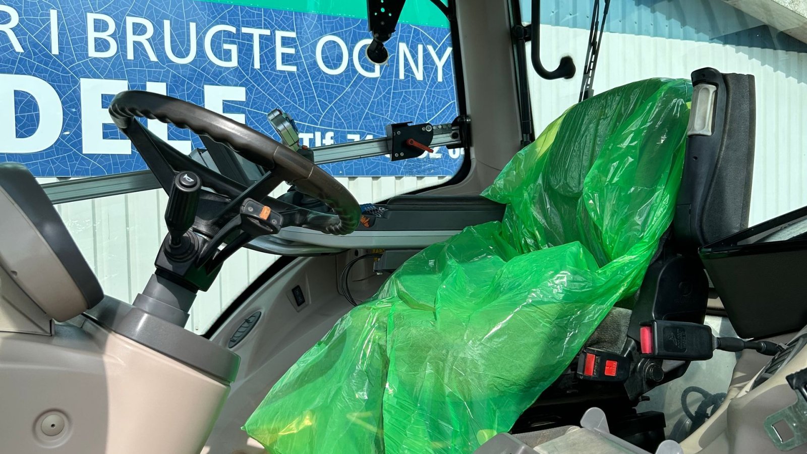 Traktor of the type Fendt 933 Vario Profi SCR, Gebrauchtmaschine in Rødekro (Picture 12)