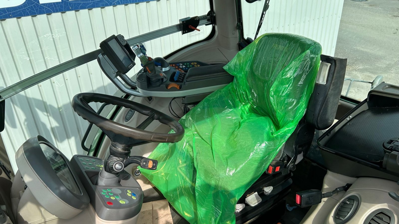 Traktor of the type Fendt 933 Vario Profi SCR, Gebrauchtmaschine in Rødekro (Picture 13)