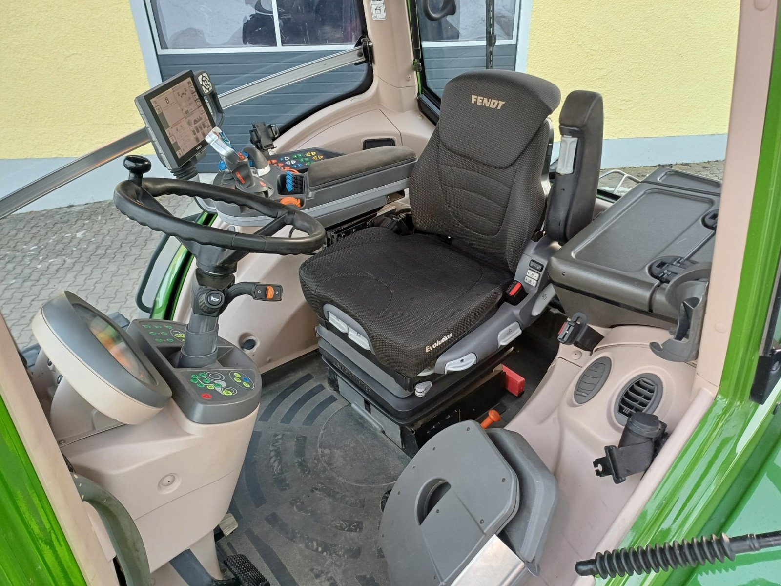 Traktor des Typs Fendt 933 Vario S4 ProfiPlus Vollausstattung 927 930 936 939, Gebrauchtmaschine in Tirschenreuth (Bild 25)