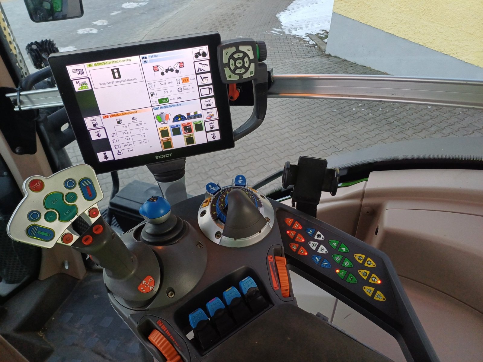 Traktor des Typs Fendt 933 Vario S4 ProfiPlus Vollausstattung 927 930 936 939, Gebrauchtmaschine in Tirschenreuth (Bild 26)