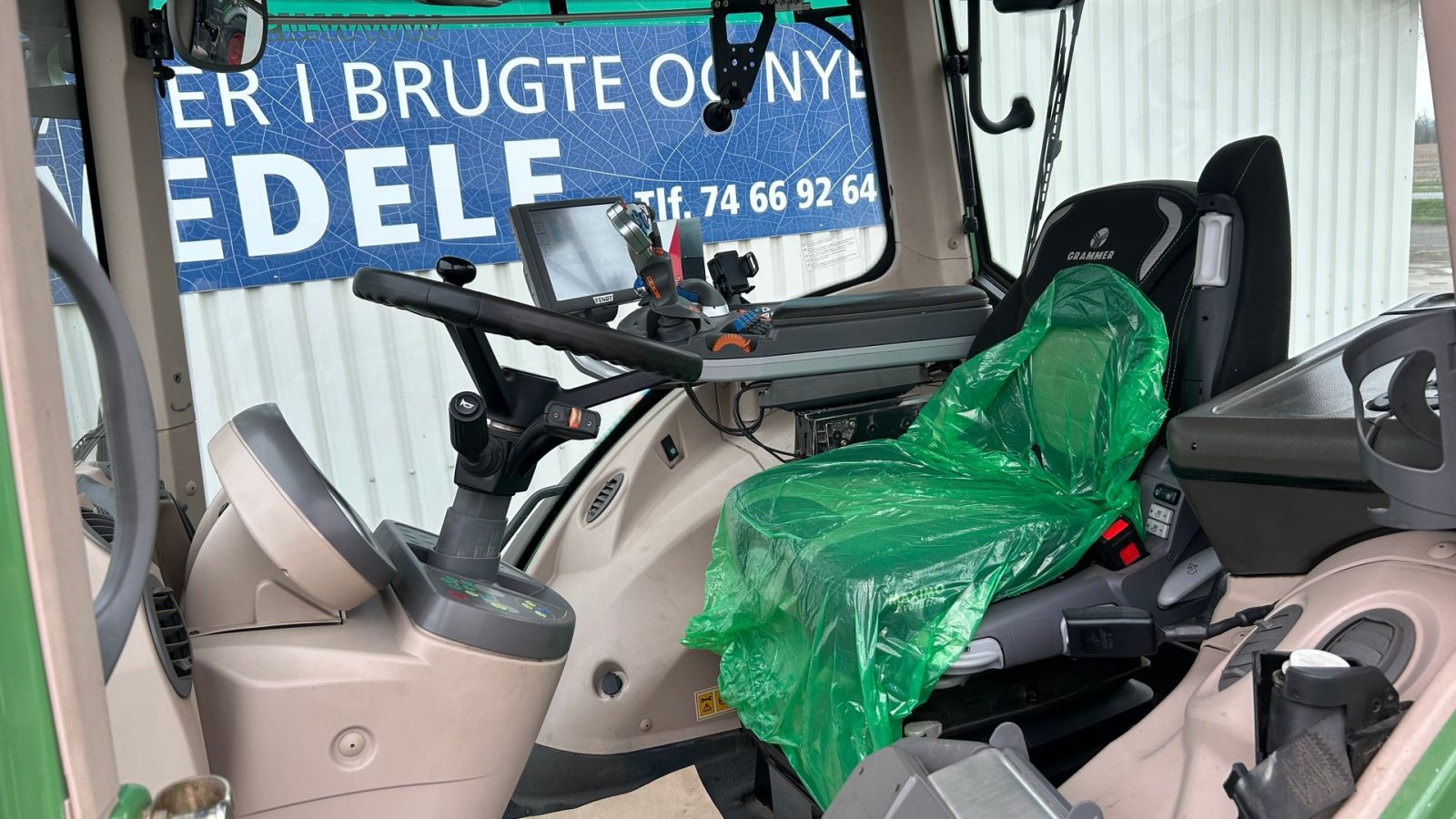 Traktor des Typs Fendt 933 Vario SCR Profi Plus  Front PTO, Gebrauchtmaschine in Rødekro (Bild 12)