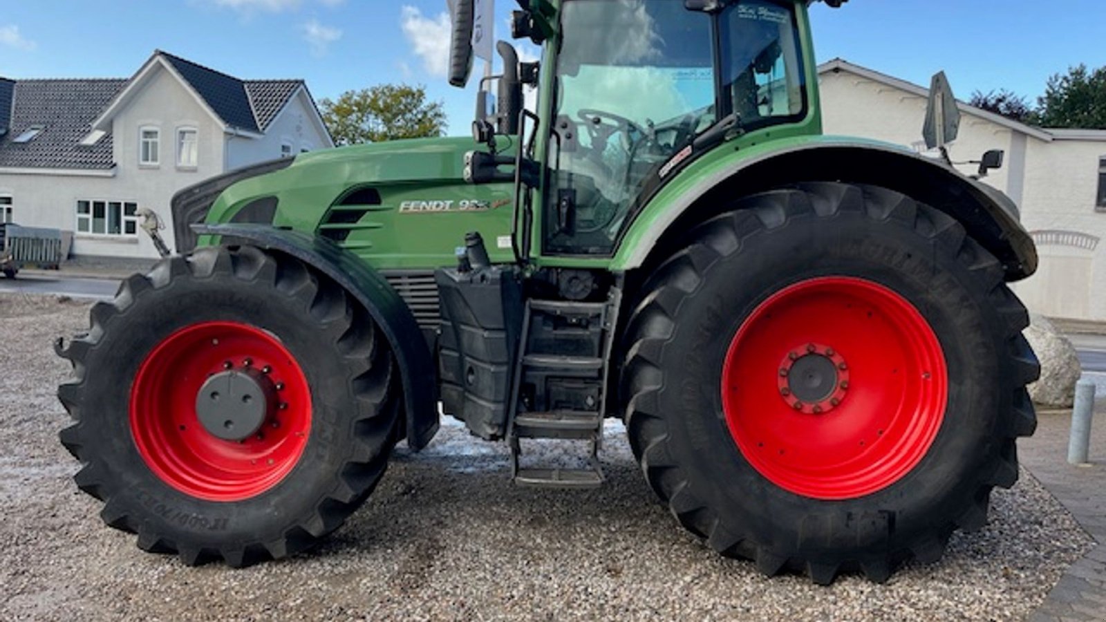 Traktor of the type Fendt 933 Vario SCR Profi Plus  Vendeudstyr, Gebrauchtmaschine in Rødekro (Picture 4)